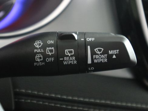 New 2026 Chrysler Pacifica Limited image 33