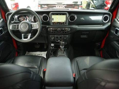 Used 2023 Jeep Wrangler Unlimited Sahara AWD/4WD image 20