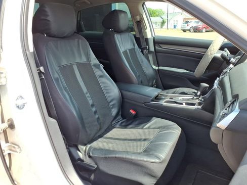 Used 2022 Honda Accord LX image 12