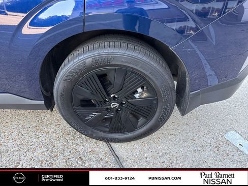 Certified 2025 Nissan Murano SV image 32