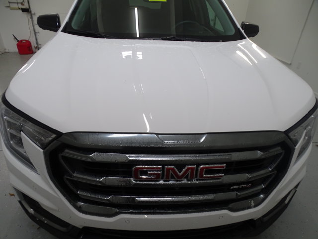 Certified 2024 GMC Terrain AT4 w/ Tech Package AWD/4WD image 23