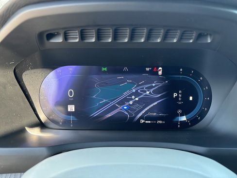 Certified 2023 Volvo XC90 B5 Plus w/ Protection Package Premier image 22