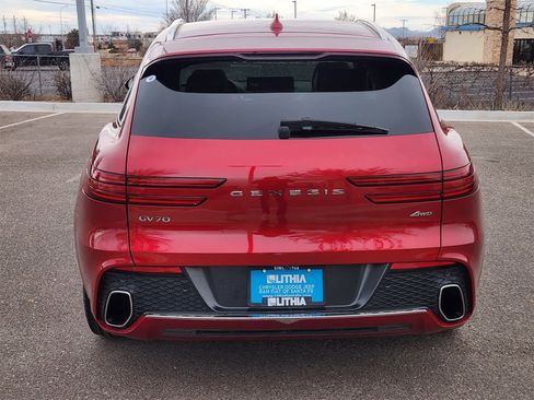 Used 2022 Genesis GV70 2.5T image 9