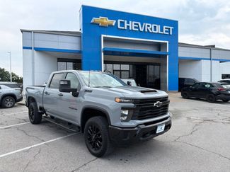 Used 2025 Chevrolet Silverado 2500 Custom w/ Custom Value Package AWD/4WD video 1