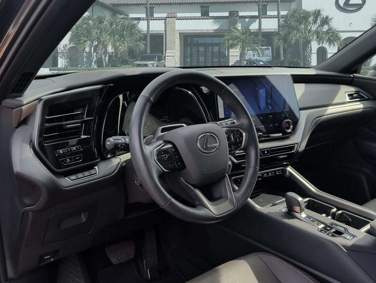 Used 2025 Lexus TX 350 AWD w/ Technology Package image 12