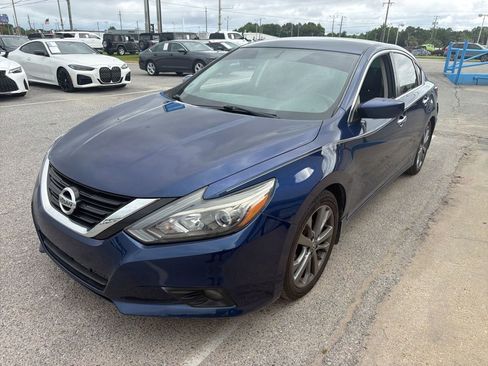 Used 2018 Nissan Altima 2.5 SR w/ SR Special Edition FWD image 1