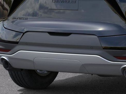 New 2025 Chevrolet Blazer LT w/ Driver Confidence Package FWD image 14
