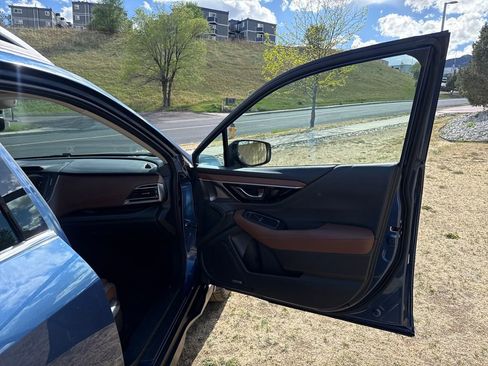 Used 2021 Subaru Outback Touring XT image 27