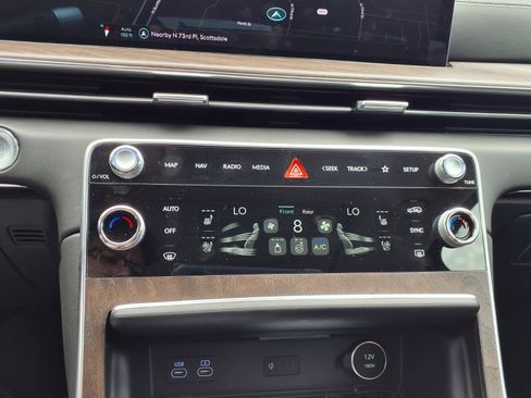 Certified 2026 Genesis GV80 2.5T Advanced AWD/4WD image 25
