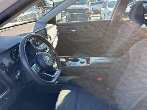 Used 2021 Nissan Rogue SV image 18