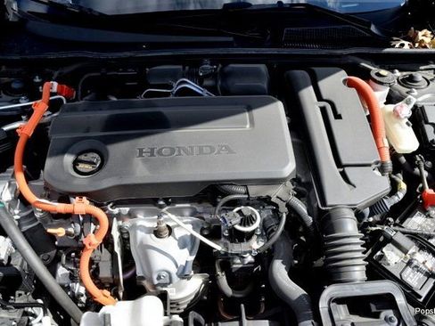 Certified 2025 Honda Civic Sport image 6