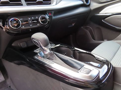 New 2026 Chevrolet Trax LT w/ Driver Confidence Package image 6