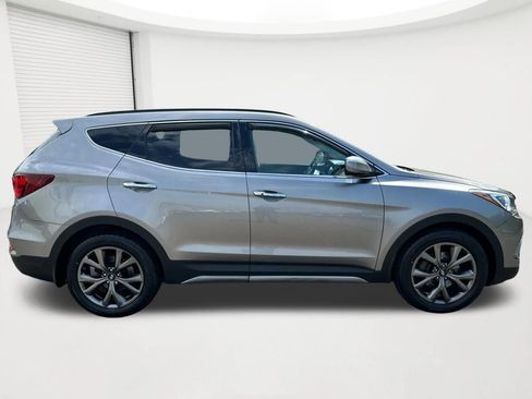 Used 2018 Hyundai Santa Fe Sport 2.0T AWD/4WD image 4