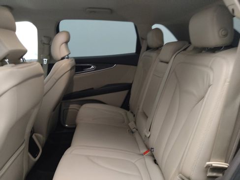 Used 2016 Lincoln MKX Select w/ Select Plus Package image 18