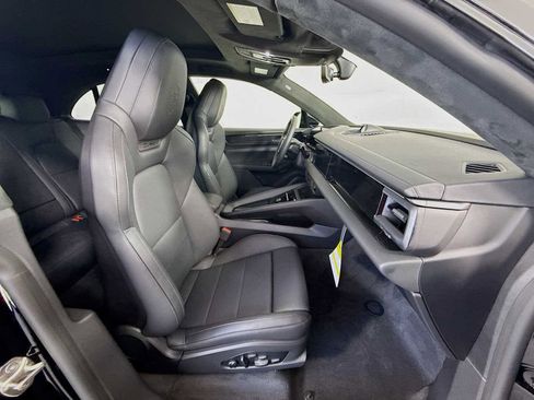 New 2025 Porsche Macan Turbo Electric image 29