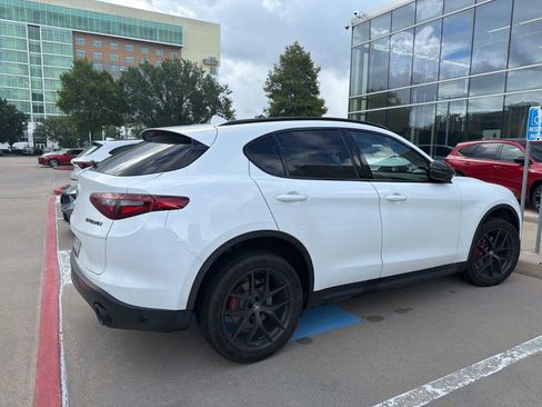 Used 2020 Alfa Romeo Stelvio w/ Nero Edizione RWD image 5