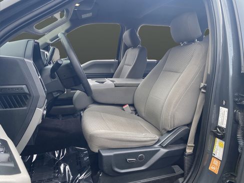 Used 2017 Ford F150 XLT AWD/4WD image 4