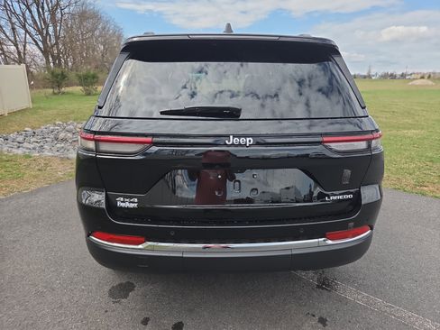 New 2025 Jeep Grand Cherokee Laredo X w/ Luxury Tech Group I AWD/4WD image 13