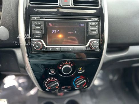 Used 2018 Nissan Versa Note SV image 38