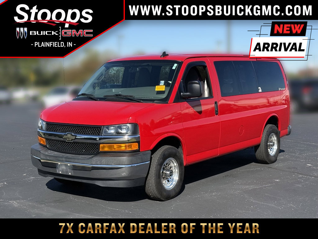 Used 2017 Chevrolet Express 2500 LT w/ LT Preferred Equipment Group RWD image 1