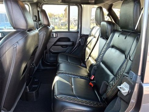 Used 2021 Jeep Wrangler Unlimited Sahara image 10