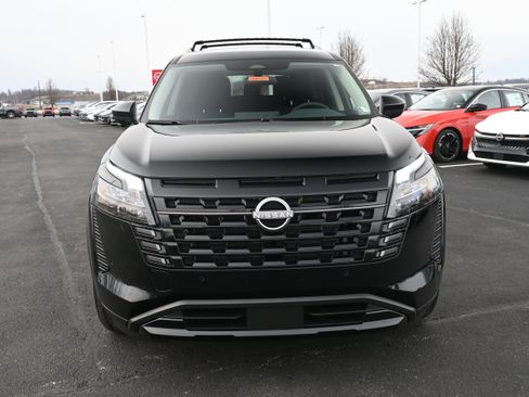 New 2026 Nissan Pathfinder SV image 3