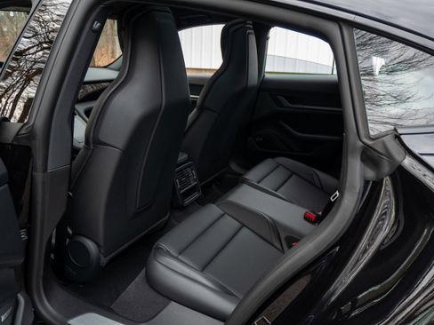 Used 2025 Porsche Taycan 4S image 36