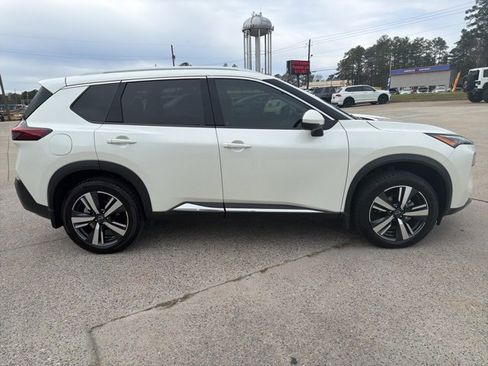 Used 2023 Nissan Rogue SL image 5