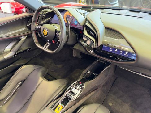Used 2022 Ferrari SF90 Stradale image 61