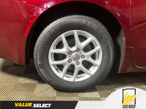 Used 2017 Chrysler Pacifica Touring FWD image 22
