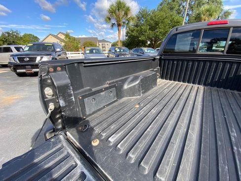 Used 2015 Toyota Tacoma PreRunner image 10