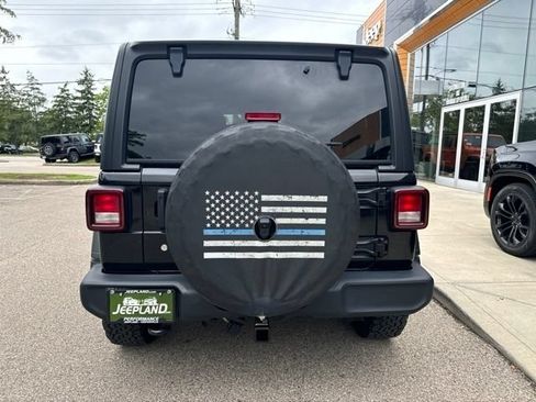 Used 2019 Jeep Wrangler Unlimited Sport AWD/4WD image 4