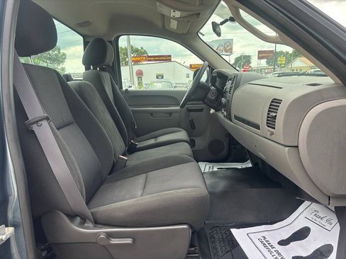 Used 2011 Chevrolet Silverado 1500 W/T RWD image 22