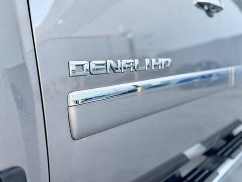 Used 2013 GMC Sierra 3500 Denali AWD/4WD image 11