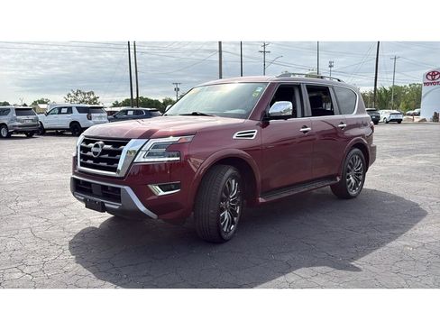 Used 2023 Nissan Armada Platinum AWD/4WD image 3