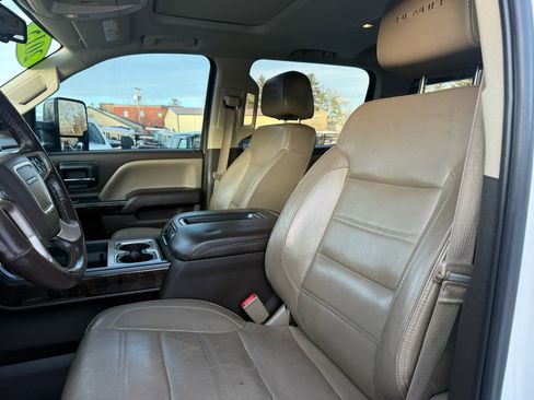 Used 2015 GMC Sierra 2500 Denali image 39