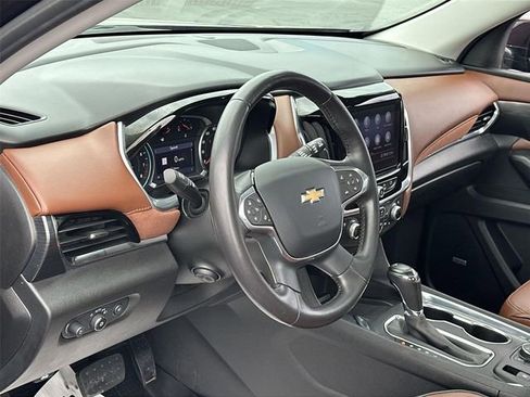 Used 2020 Chevrolet Traverse High Country w/ LPO, Floor Liner Package AWD/4WD image 10