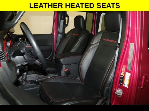 Used 2022 Jeep Wrangler Unlimited Rubicon w/ LED Lighting Group AWD/4WD image 3