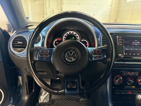 Used 2017 Volkswagen Beetle 1.8T SE FWD image 10