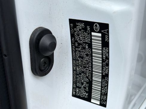 Used 2019 Lexus UX 200 F Sport w/ F Sport Premium Package FWD image 34