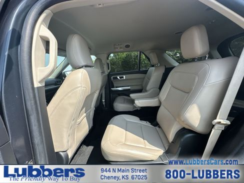 Used 2022 Ford Explorer XLT w/ Equipment Group 202A AWD/4WD image 20