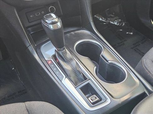 Used 2019 Chevrolet Equinox LT FWD image 15