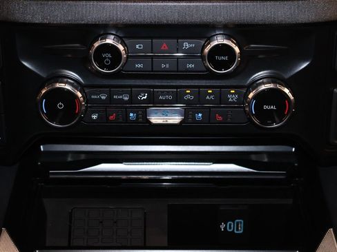 Certified 2026 Ford F250 Platinum AWD/4WD image 35