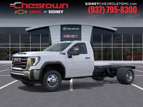 New 2026 GMC Sierra 3500 Pro w/ Fleet Convenience Package AWD/4WD image 2