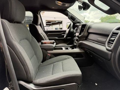 Used 2019 RAM 1500 Big Horn AWD/4WD image 10