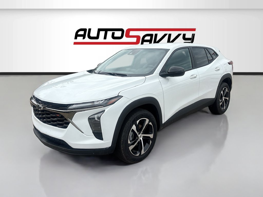Used 2026 Chevrolet Trax RS FWD image 3