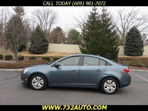 Used 2012 Chevrolet Cruze LS w/ Connectivity Package image 2