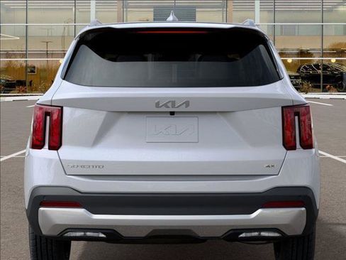 New 2025 Kia Sorento S w/ Panoramic Sunroof Package image 13