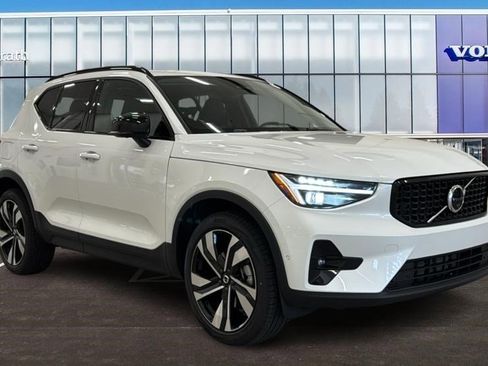 New 2026 Volvo XC40 B5 Ultra w/ Protection Package Premier AWD/4WD image 1