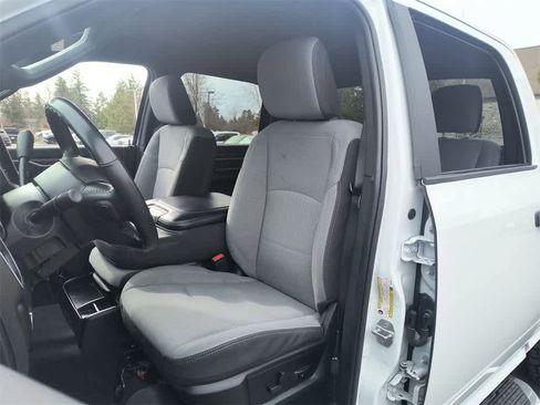 Used 2024 RAM 2500 Big Horn image 11